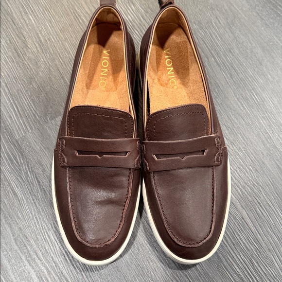 Vionic uptown hybrid penny loafers 8.5 - Picture 5 of 7